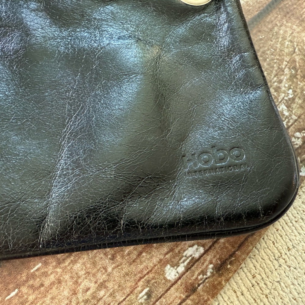 HOBO black with Beige Patterned Interior Wristlet Clutch VERY PRETTY - Picture 5 of 10